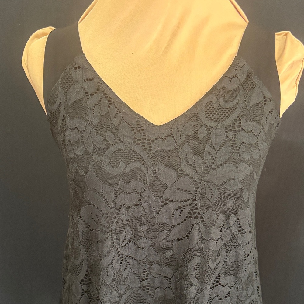 Sympli Black Lace Tank Top - Picture 2 of 7